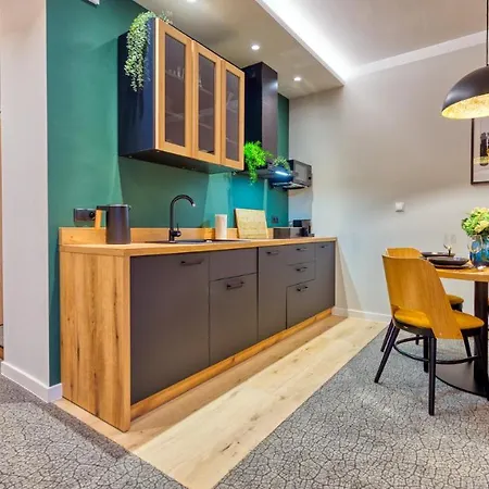 Vip Centrum - Wczasowa 17 By Royal Aparts